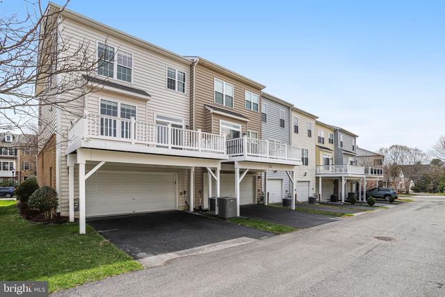 1609 POPLAR RUN DR, Silver Spring, MD 20906