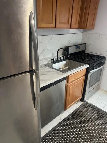 102-23 Russell Street, Hamilton Beach, NY 11414