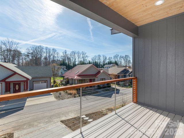 48 Verde Drive, Asheville, NC 28806