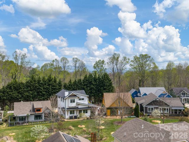 48 Verde Drive, Asheville, NC 28806