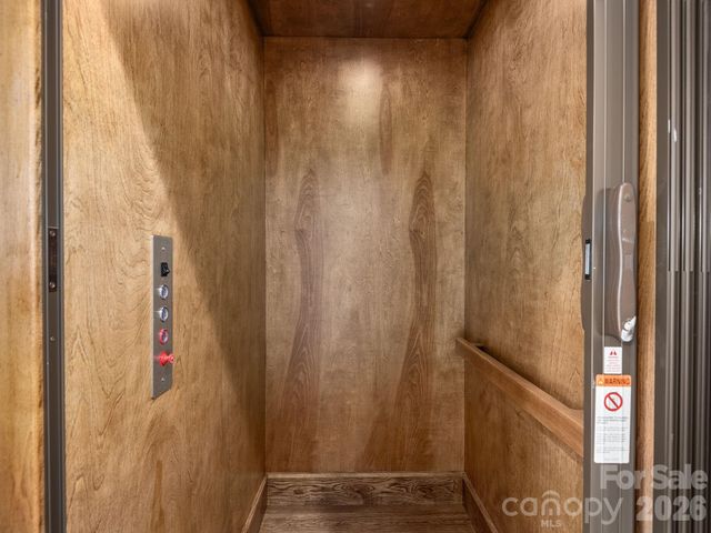 48 Verde Drive, Asheville, NC 28806