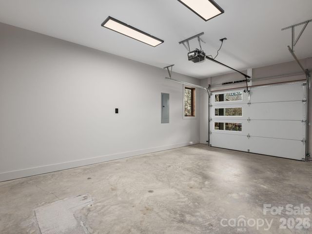 48 Verde Drive, Asheville, NC 28806