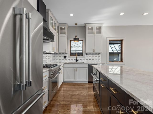 48 Verde Drive, Asheville, NC 28806
