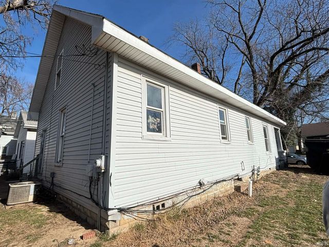 1137 S Grand Avenue, Evansville, IN 47713