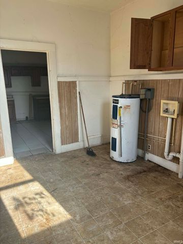 1137 S Grand Avenue, Evansville, IN 47713