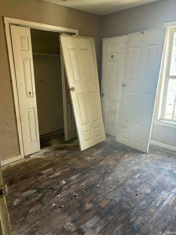 1137 S Grand Avenue, Evansville, IN 47713