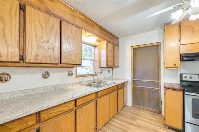 416888 E 1136 Road, Checotah, OK 74426