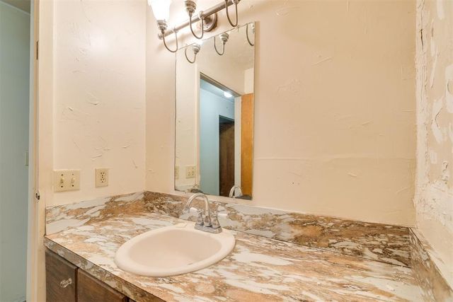 416888 E 1136 Road, Checotah, OK 74426