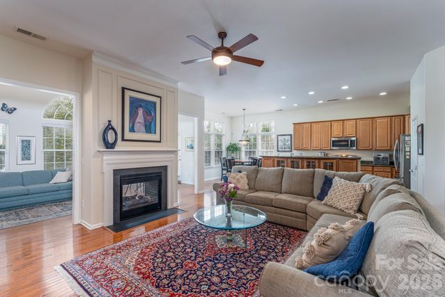 10213 Benderloch Drive, Charlotte, NC 28277