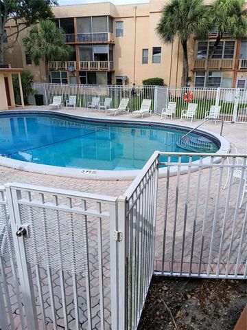 8390 Lagos De Campo Boulevard 206, Tamarac, FL 33321