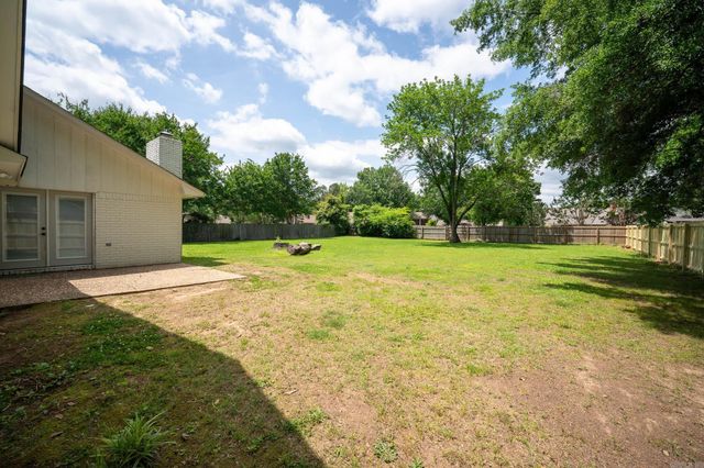 21 Covewood Dr, Conway, AR 72034