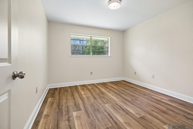 8950 Graham Dr, Baton Rouge, LA 70814