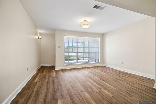 8950 Graham Dr, Baton Rouge, LA 70814