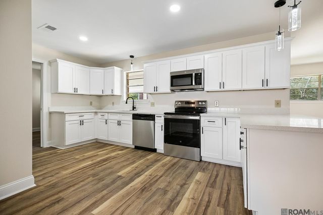 8950 Graham Dr, Baton Rouge, LA 70814