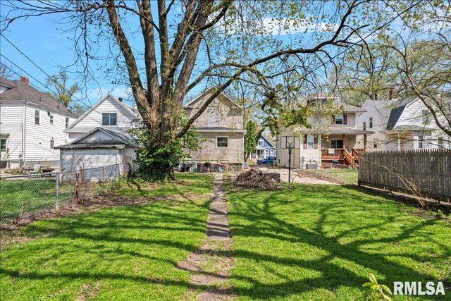 1901 S SPRING Street, Springfield, IL 62704