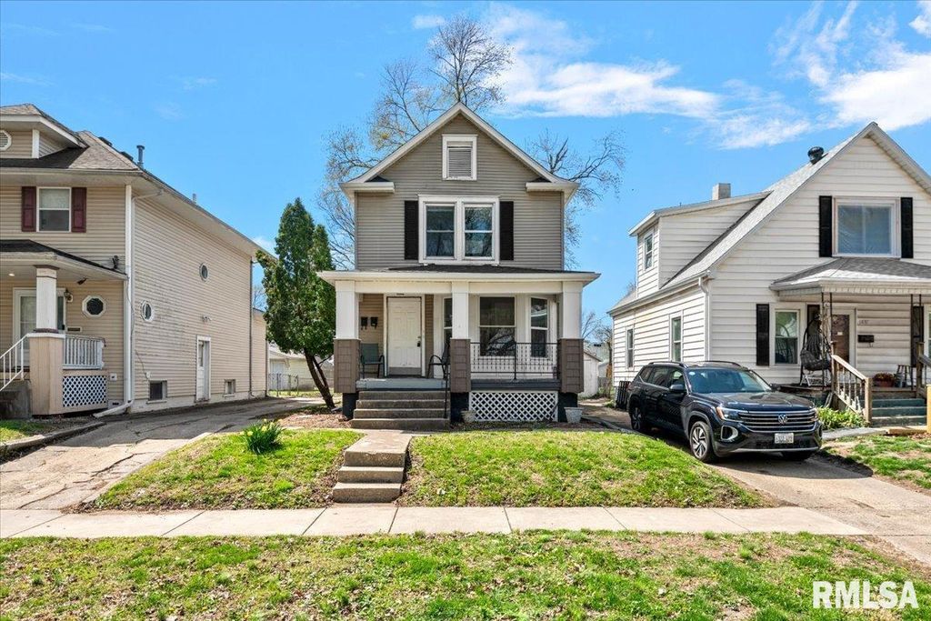 1901 S SPRING Street, Springfield, IL 62704