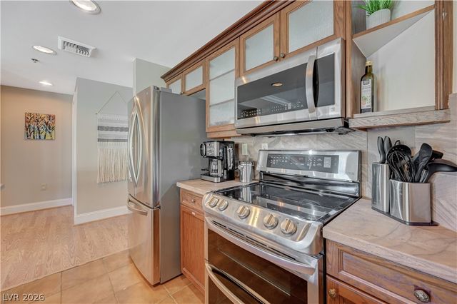 30 Strada Di Villaggio 325, Henderson, NV 89011