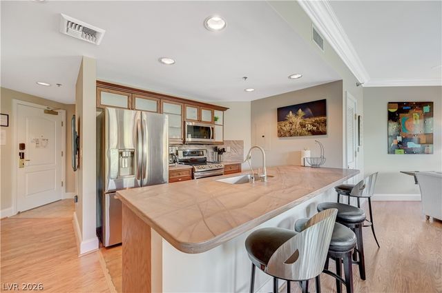 30 Strada Di Villaggio 325, Henderson, NV 89011