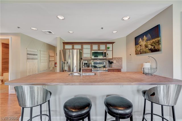 30 Strada Di Villaggio 325, Henderson, NV 89011