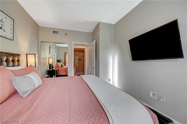 30 Strada Di Villaggio 325, Henderson, NV 89011