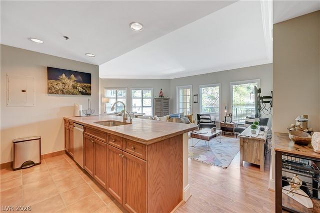 30 Strada Di Villaggio 325, Henderson, NV 89011