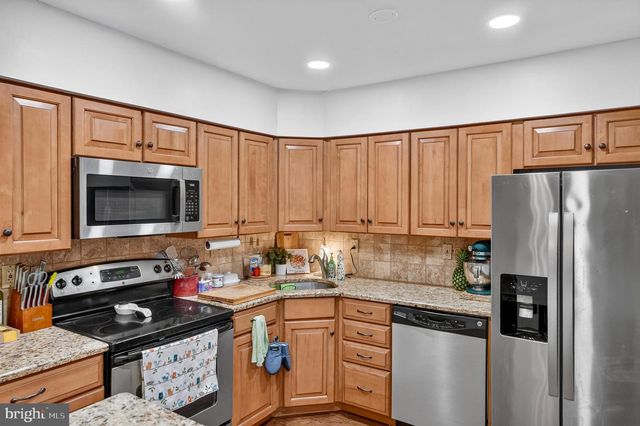 54-B W BLUEBELL LN, Mount Laurel, NJ 08054