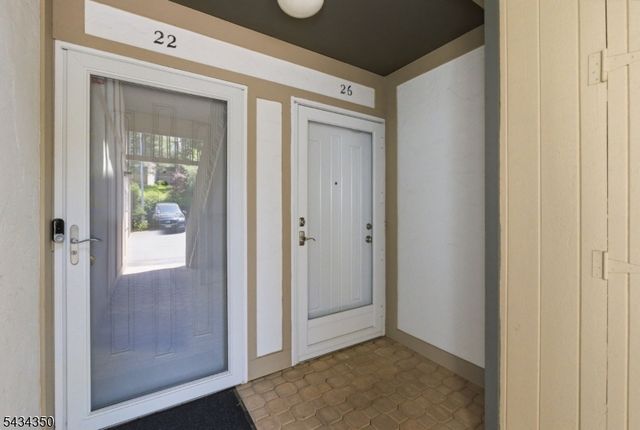 26 Hart Dr, West Orange Twp., NJ 07052