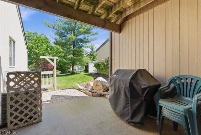 26 Hart Dr, West Orange Twp., NJ 07052
