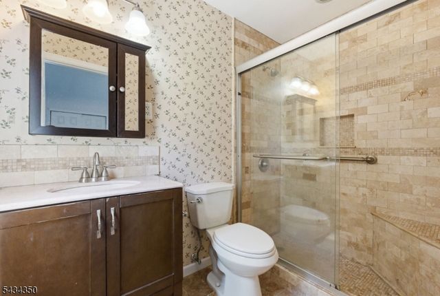 26 Hart Dr, West Orange Twp., NJ 07052