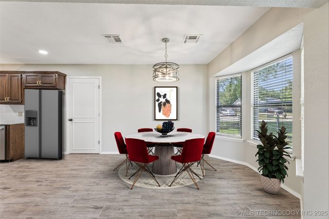 1112 W 20th Street, Claremore, OK 74017