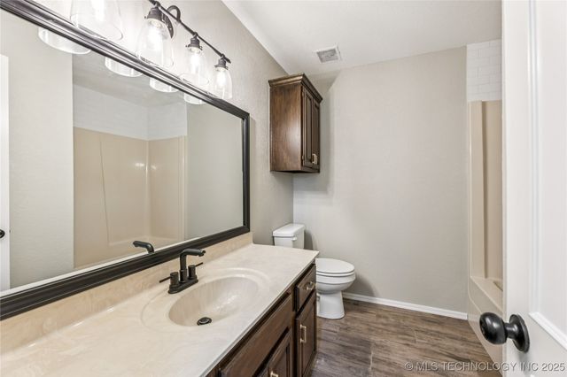 1112 W 20th Street, Claremore, OK 74017