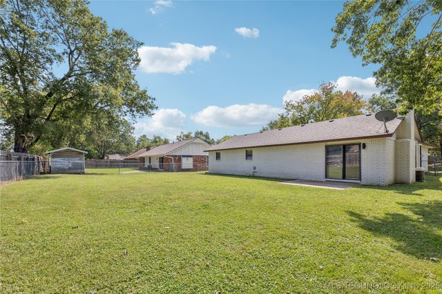 1112 W 20th Street, Claremore, OK 74017