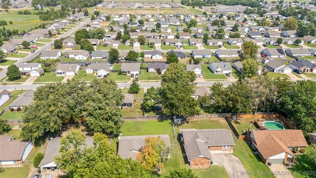 1112 W 20th Street, Claremore, OK 74017