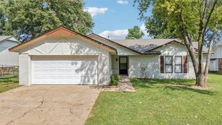 1112 W 20th Street, Claremore, OK 74017