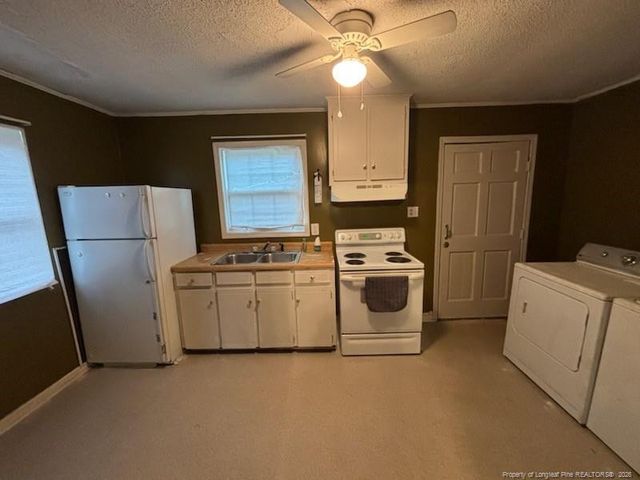 400 McLeod Road, Red Springs, NC 28377