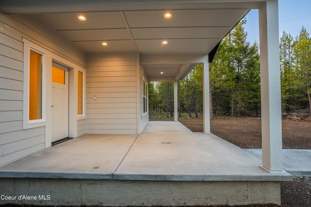 150 Atlanta WAY, Spirit Lake, ID 83869