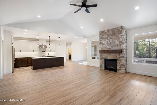150 Atlanta WAY, Spirit Lake, ID 83869