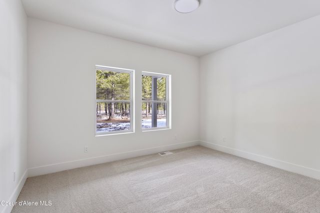 150 Atlanta WAY, Spirit Lake, ID 83869