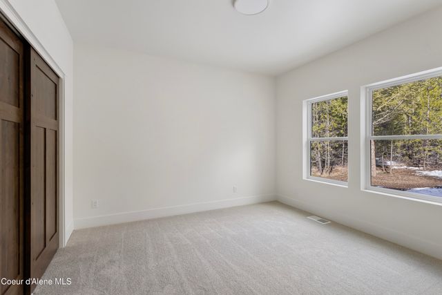 150 Atlanta WAY, Spirit Lake, ID 83869