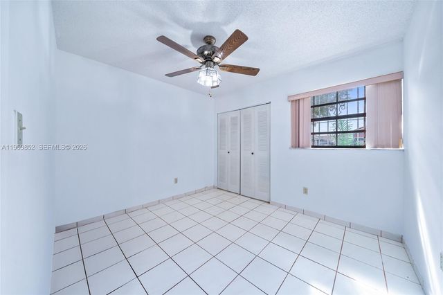 2755 W 74th St, Hialeah, FL 33016
