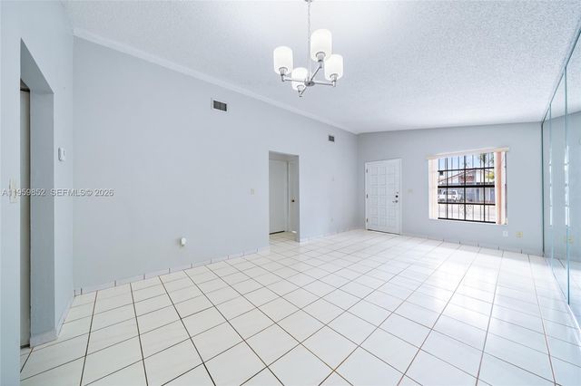 2755 W 74th St, Hialeah, FL 33016