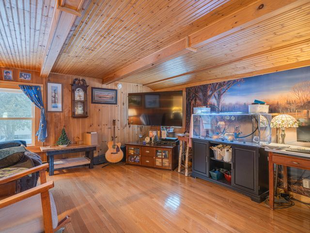 21 Waller St Street, Piercefield, NY 12973