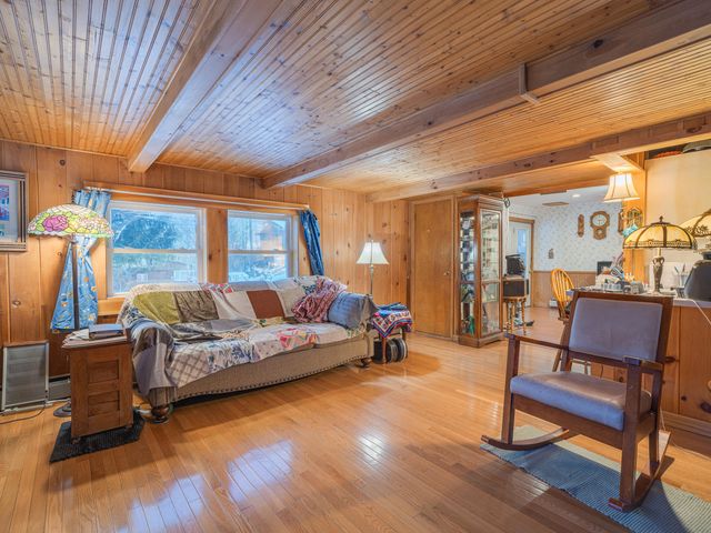 21 Waller St Street, Piercefield, NY 12973