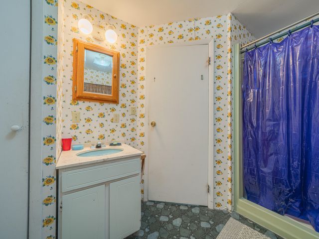 21 Waller St Street, Piercefield, NY 12973