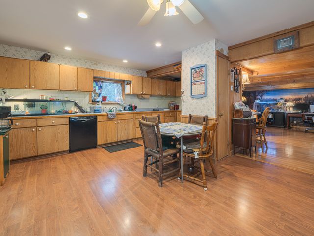 21 Waller St Street, Piercefield, NY 12973