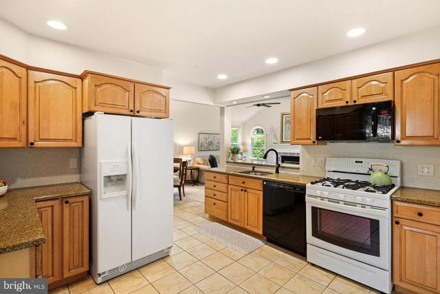809 W REDMAN AVE, Haddonfield, NJ 08033