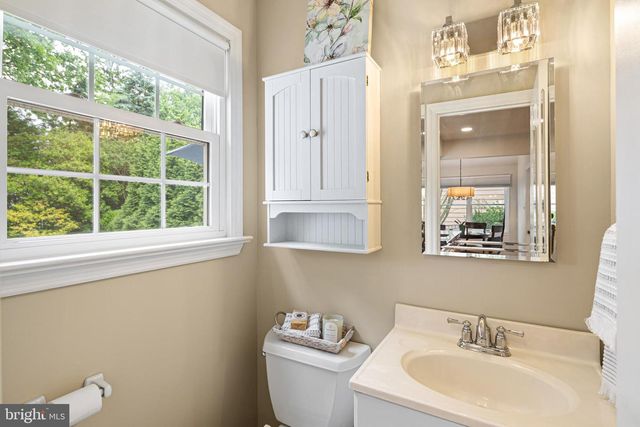809 W REDMAN AVE, Haddonfield, NJ 08033