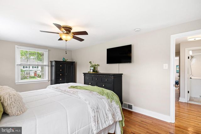809 W REDMAN AVE, Haddonfield, NJ 08033