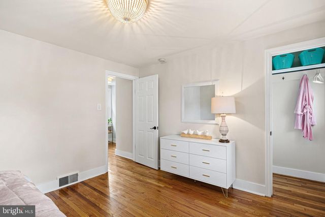 809 W REDMAN AVE, Haddonfield, NJ 08033