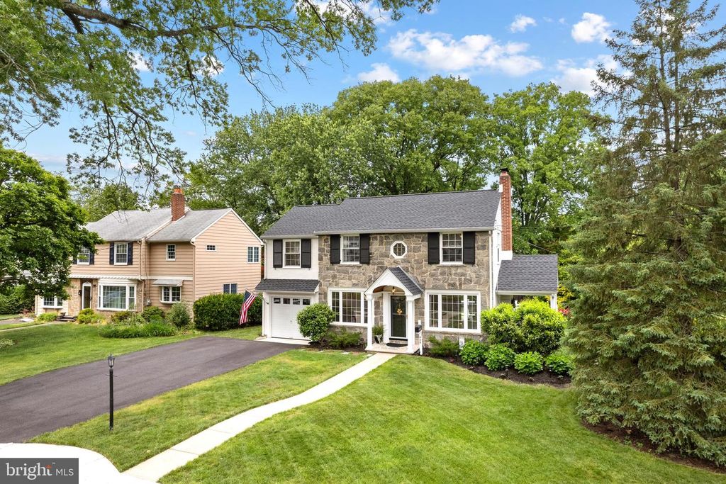 809 W REDMAN AVE, Haddonfield, NJ 08033